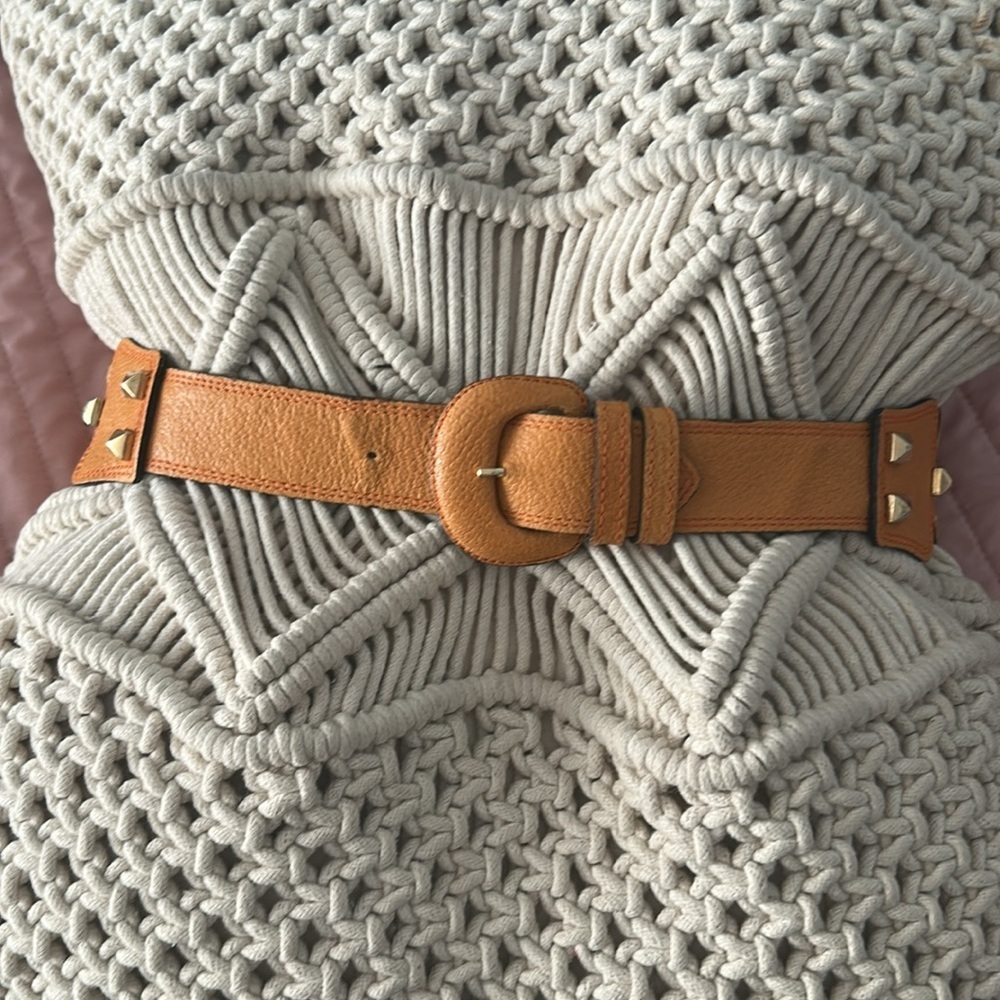 ✌️4 for $20✌️ Studded leather belt - Picture 3 of 15